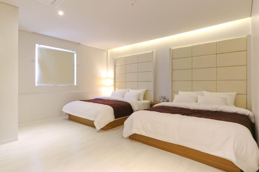 Best In City Hotel Пусан Екстер'єр фото